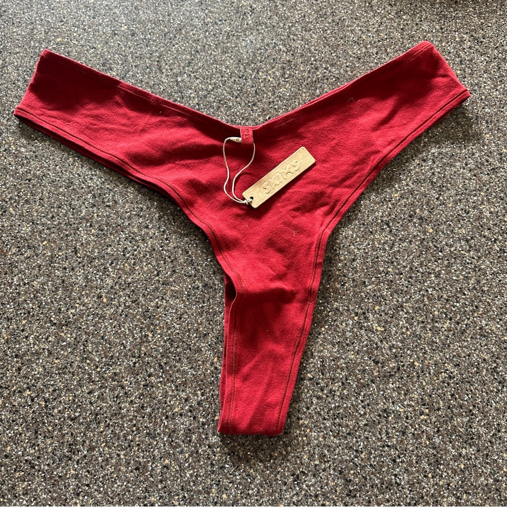SKIMS 4X NWT Dipped Thong